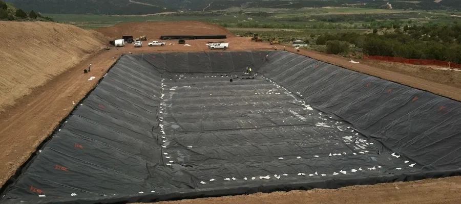 Wyroby rybne z polietylenu na zewnątrz Geomembrana Liner do stawu HDPE Liner do zamknięcia Duży Liner do stawu wodoodporny Geomembrana Liner do stawu 3