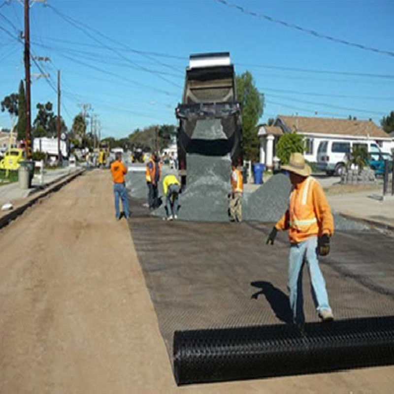Odporny na ogień PP Biaxial Geogrid dla kopalni węgla przeciwzapalne / Ekstruowany PP Biaxial Plastic Geogrid dla stabilizatorów gleby