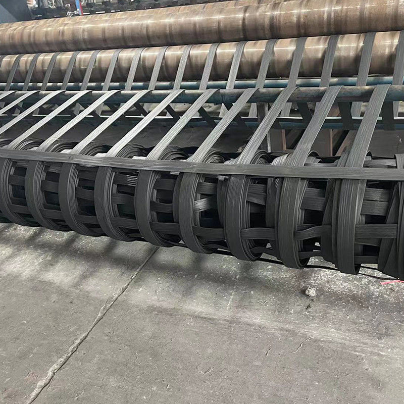 Geogrid z tworzyw sztucznych wzmocnionych włóknami Wysokiej wytrzymałości Poliester Bixial Geogrid Geogrid Włókno plastikowe Geogrid Do budowy dróg