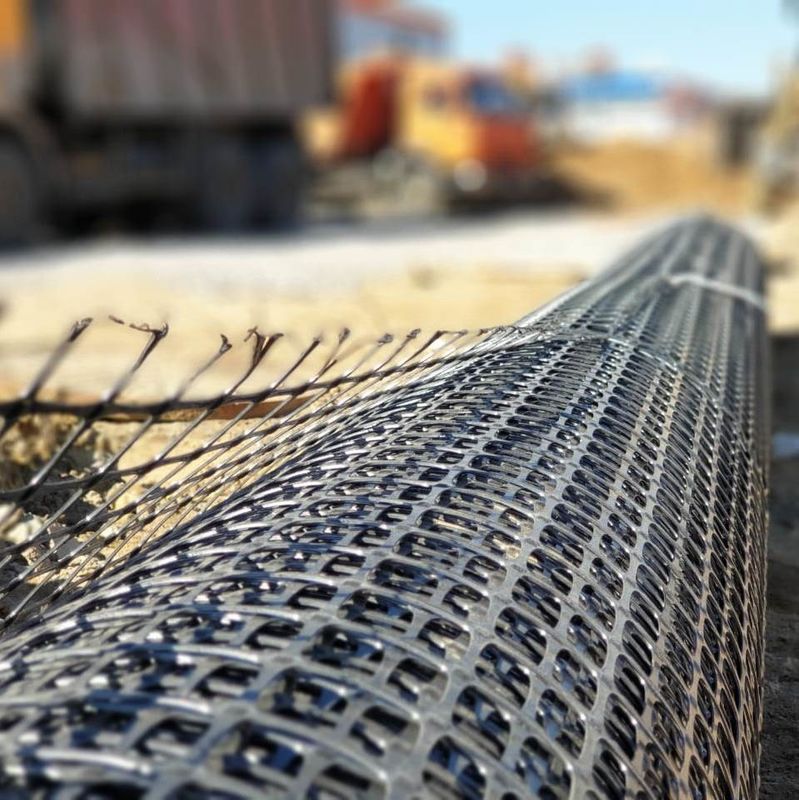 PP Biaxial Geogrid Uniaxial Geogrid Geo Grids Polypropylen Plastic Biaxial Geogrid 15kN 20kN 30kN 40kN 50kN Dla gleby S