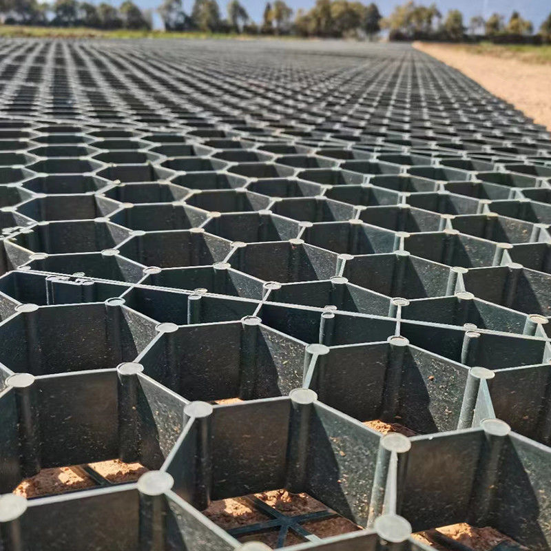 38mm/48mm/68mm Plastyczna sieć trawieniowa Maty ochronne dla trawy HDPE Pavers Grid For Ground Reinforcement System