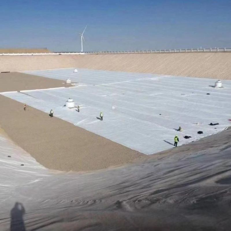 Biały Czarny Nietknięte igły Perforated Geotextile PET PP dla dróg, autostrad i kolei