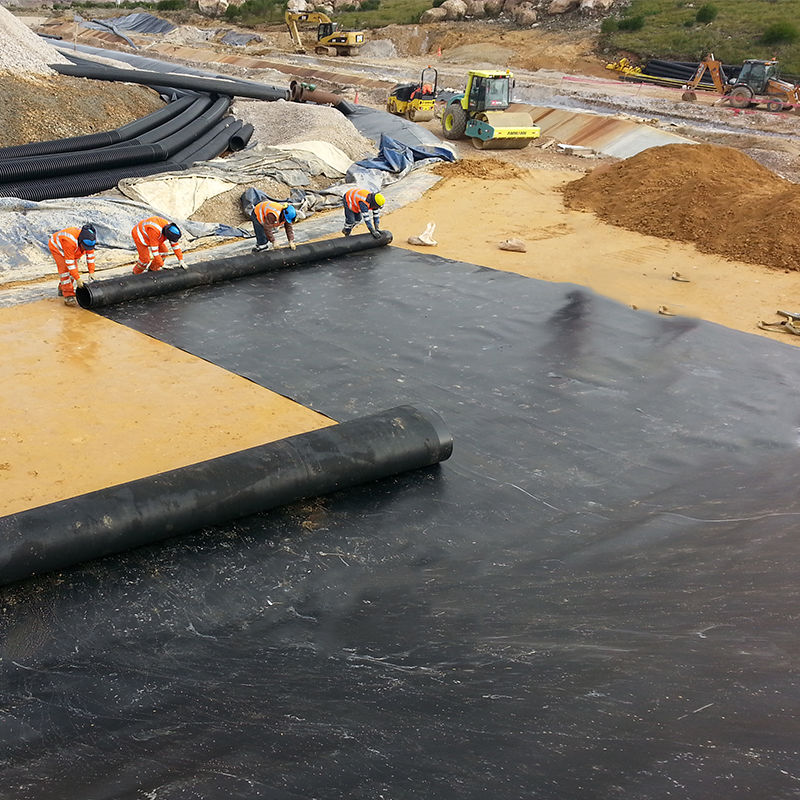 Folia geomembranowa HDPE 0,75-2,5 mm do oczek wodnych, stawów hodowlanych, tam, wysypisk śmieci, wyłożeń składowisk odpadów, kopalni