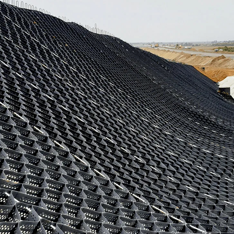 Wysokiej wytrzymałości na rozciąganie dwuosiowa siatka z tworzywa sztucznego – 30kN/m Czarny PP/PET Geogrid do wzmacniania gruntu i stabilizacji podbudowy drogowej