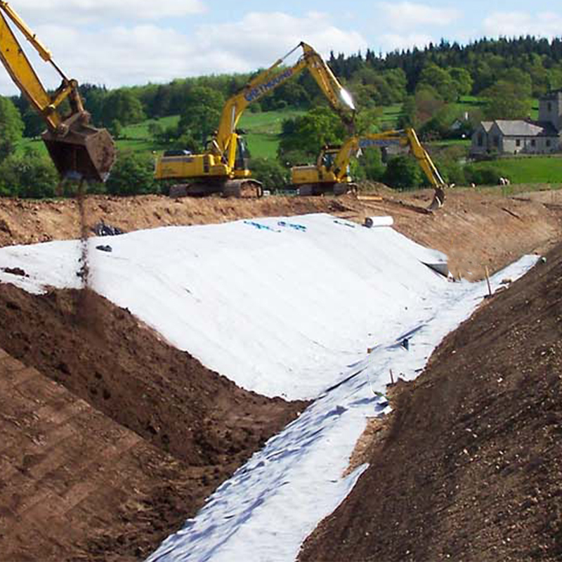 Wyroby z tkaniny PET/PP Spunbond Geotextile do zbiorników Jeziora sztuczne Odpady stawy Wysypy odpadów Filtracja Izolacja